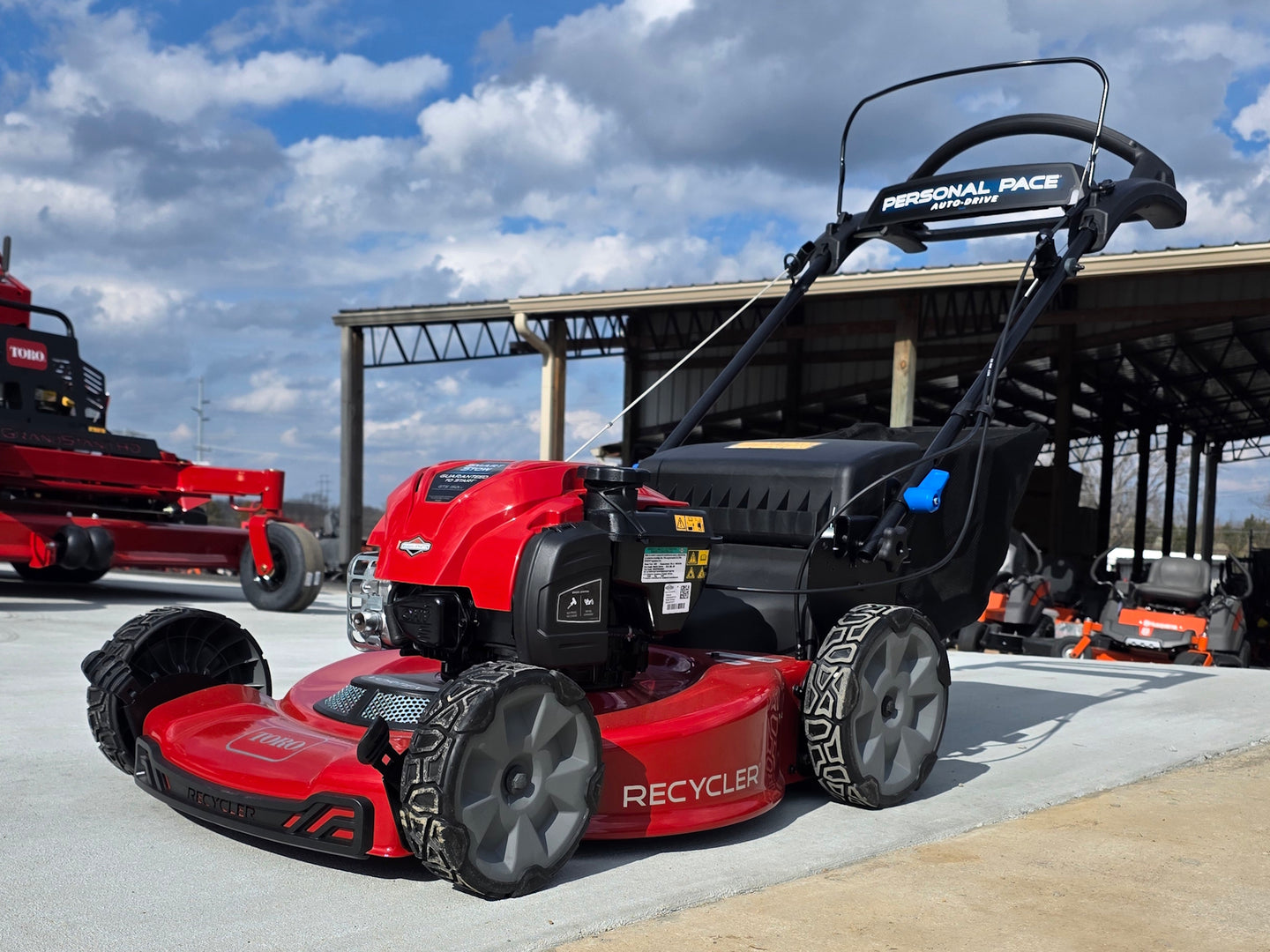 Toro 21465 22" Recycler SmartStow 150cc Self-Propelled Gas Push Mower front right angled view picture 