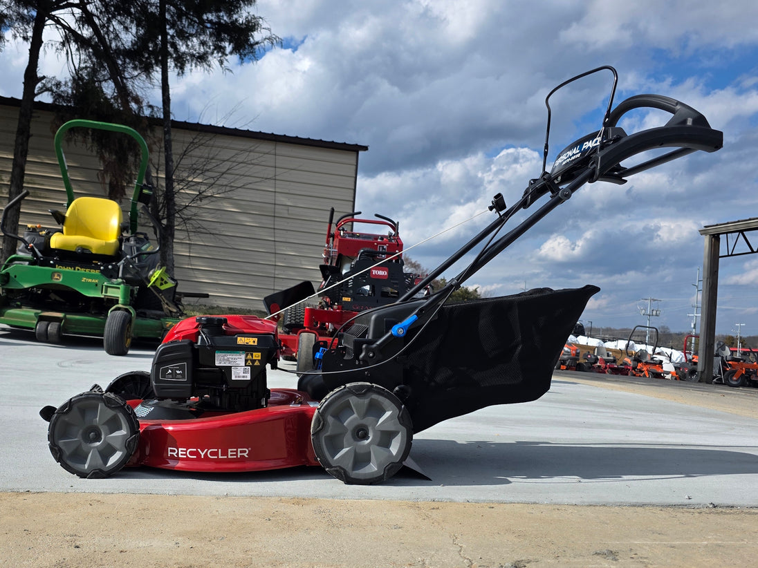 Toro 21465 22" Recycler SmartStow 150cc Self-Propelled Gas Push Mower right side view picture 