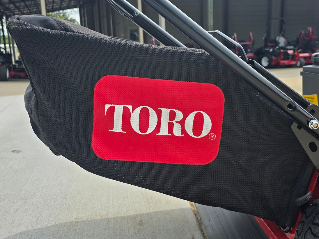 Toro 22298 Heavy Duty Self Propelled 21" Walk Behind Mower 4.5HP Kawasaki (Toro Pre-Season Rebate) Bag picture 
