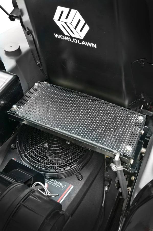 WorldLawn Cobra Zero Turn Mower Front Left