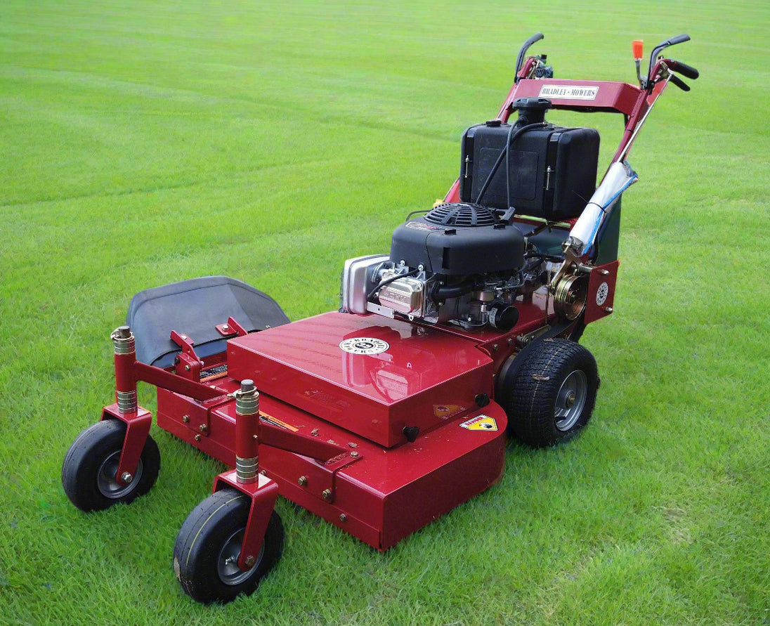 Bradley 32" Walk Behind Mower Belt Drive - 17.5 HP Briggs Pull Start w/ Electric Clutch 32BDE-BS17