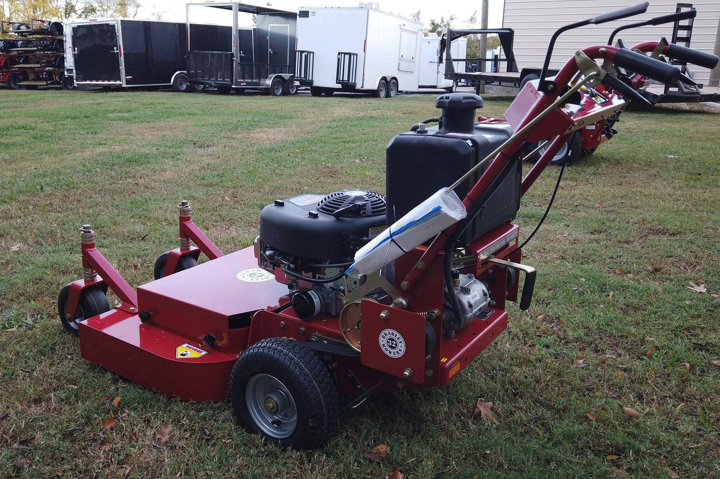 Bradley 32" Walk Behind Mower Belt Drive - 17.5 HP Briggs Pull Start w/ Electric Clutch 32BDE-BS17