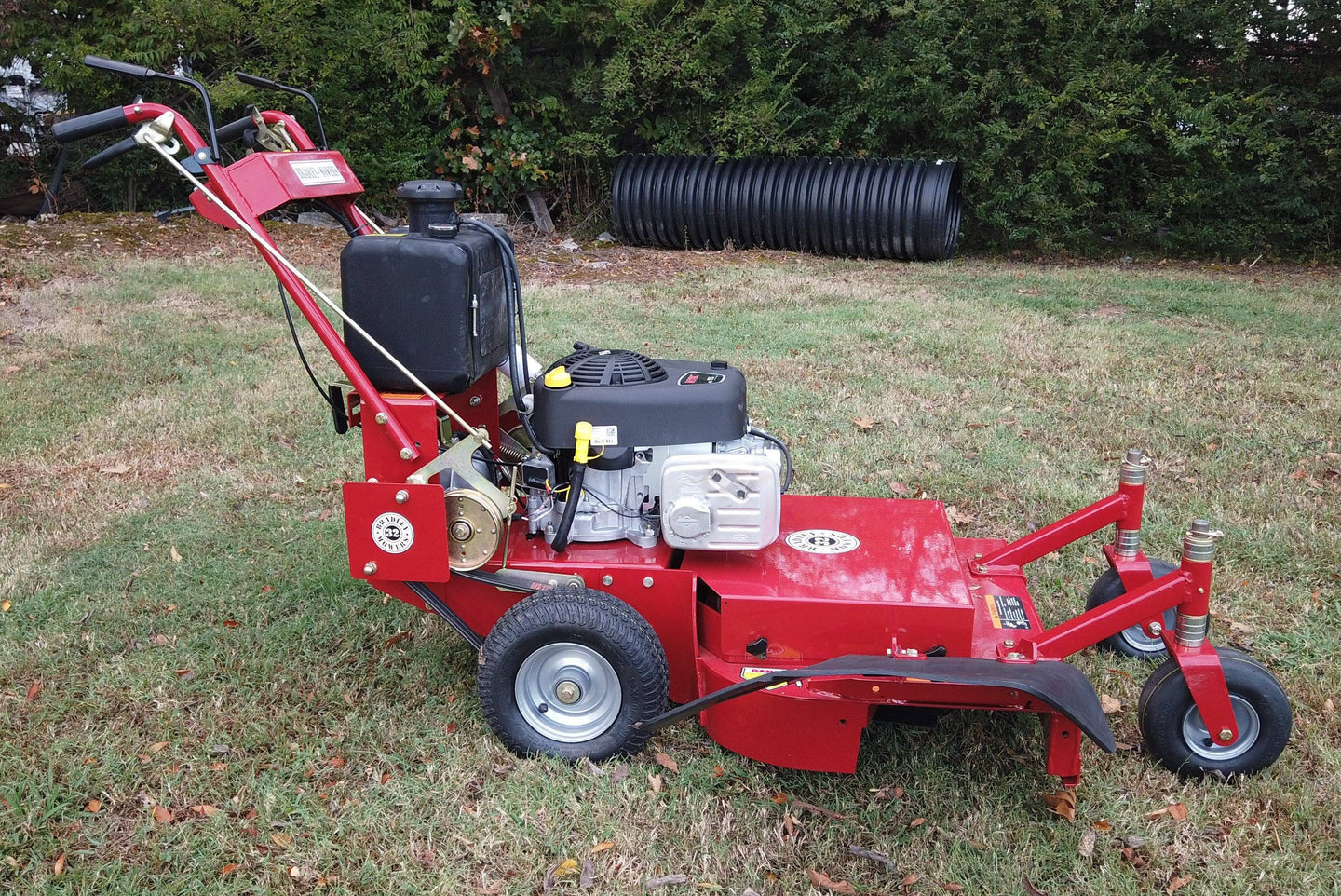 Bradley 32" Walk Behind Mower Belt Drive - 17.5 HP Briggs Pull Start w/ Electric Clutch 32BDE-BS17