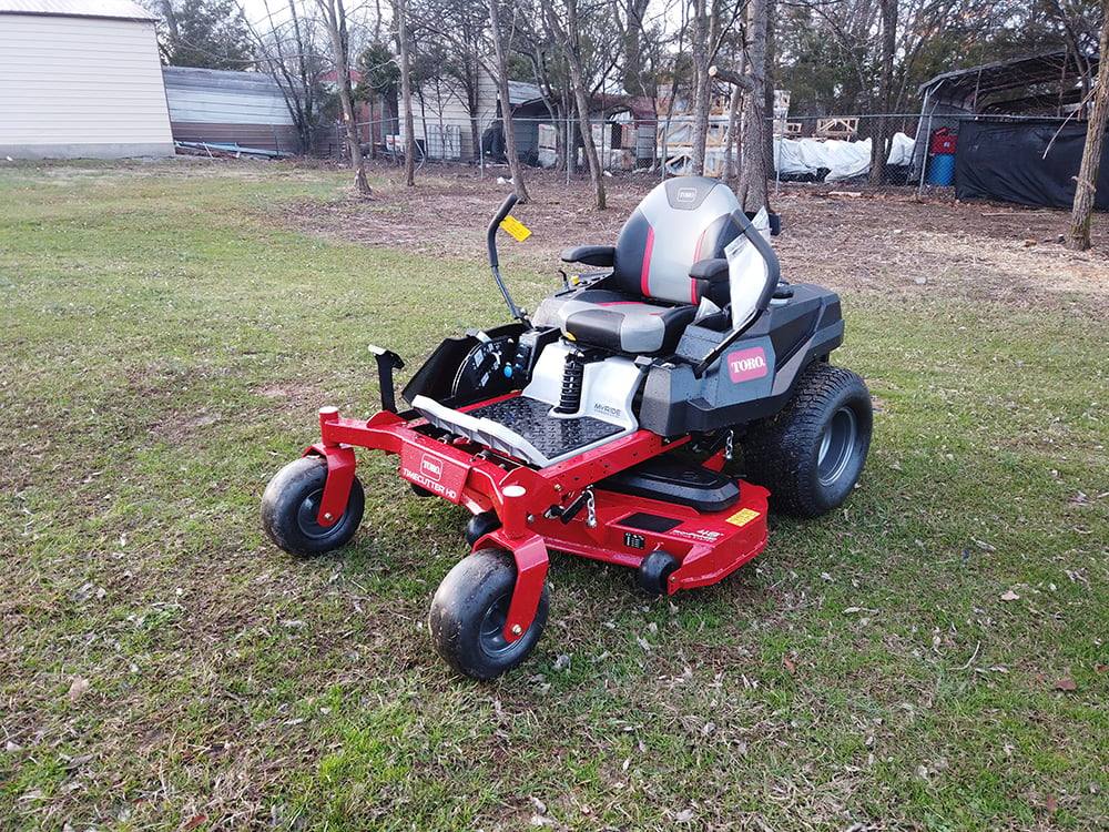 Toro 75211 TimeCutter HD Zero Turn Mower 48" Front Right