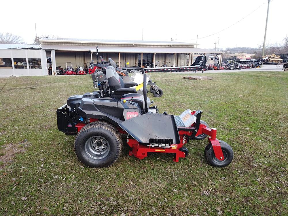 Toro 75211 TimeCutter HD Zero Turn Mower 48" Front Right
