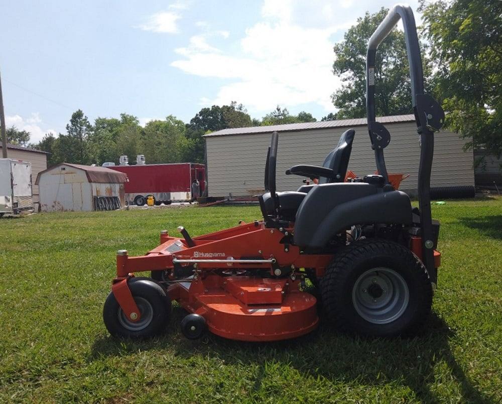 Husqvarna MZ61 Kawasaki Zero Turn Mower w/ Bagger Package