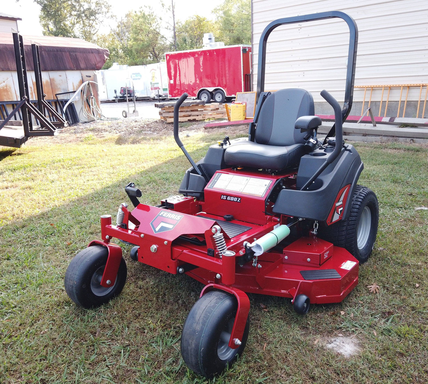 Ferris IS600Z Zero Turn Mower 52" - 25HP Briggs & Stratton