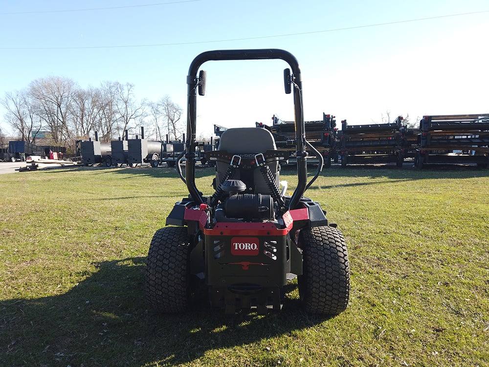 Toro 74467 Titan HD 2000 Zero Turn Mower 60" Front Right