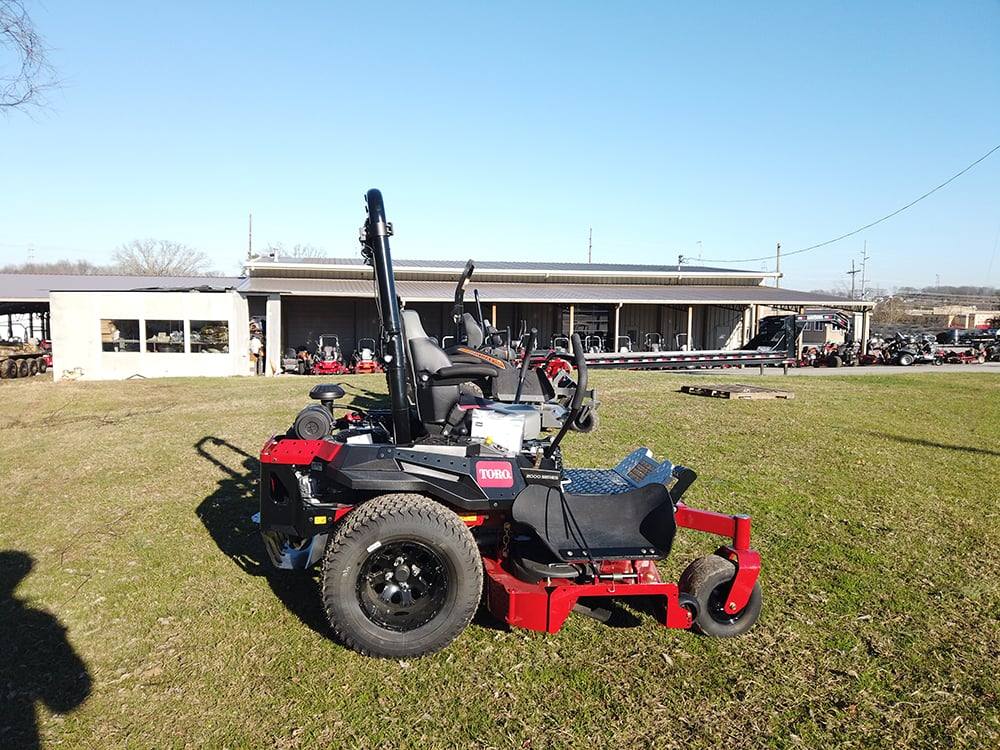 Toro 74467 Titan HD 2000 Zero Turn Mower 60" Front Right