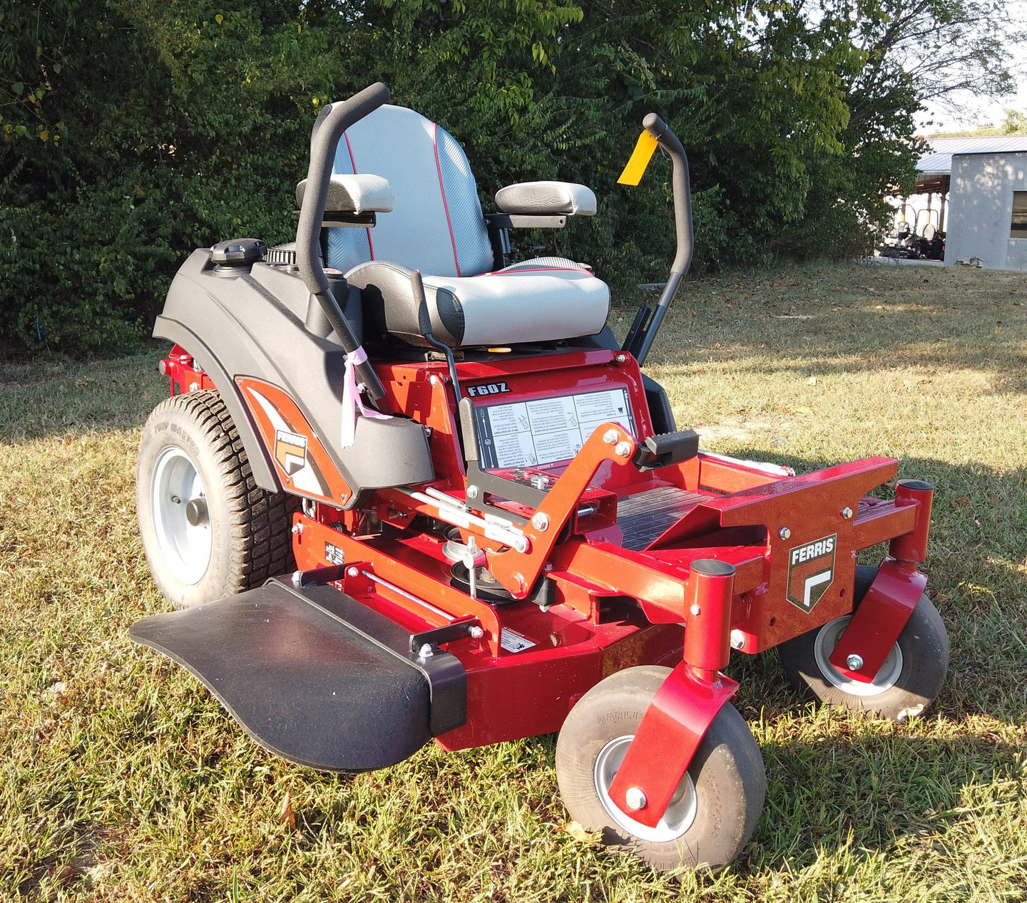 Ferris F60Z Zero Turn Lawn Mower 36" 25 HP Briggs & Stratton