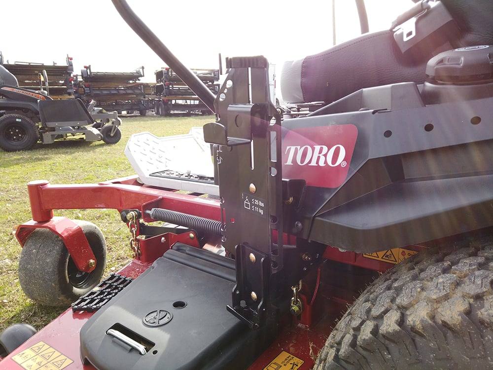 Toro 74480 Titan HD 2000 Zero Turn Mower Front Right