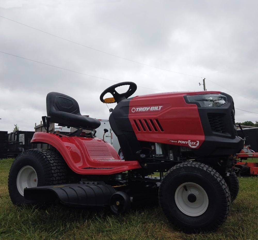 Troy-Bilt 13A877KS066 Tractor - 42" Front Right