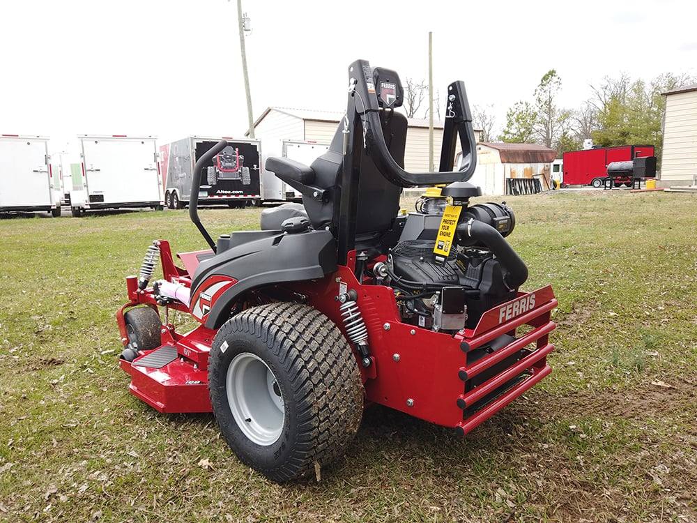 Ferris IS3200Z Zero Turn Mower 61" Stock 1