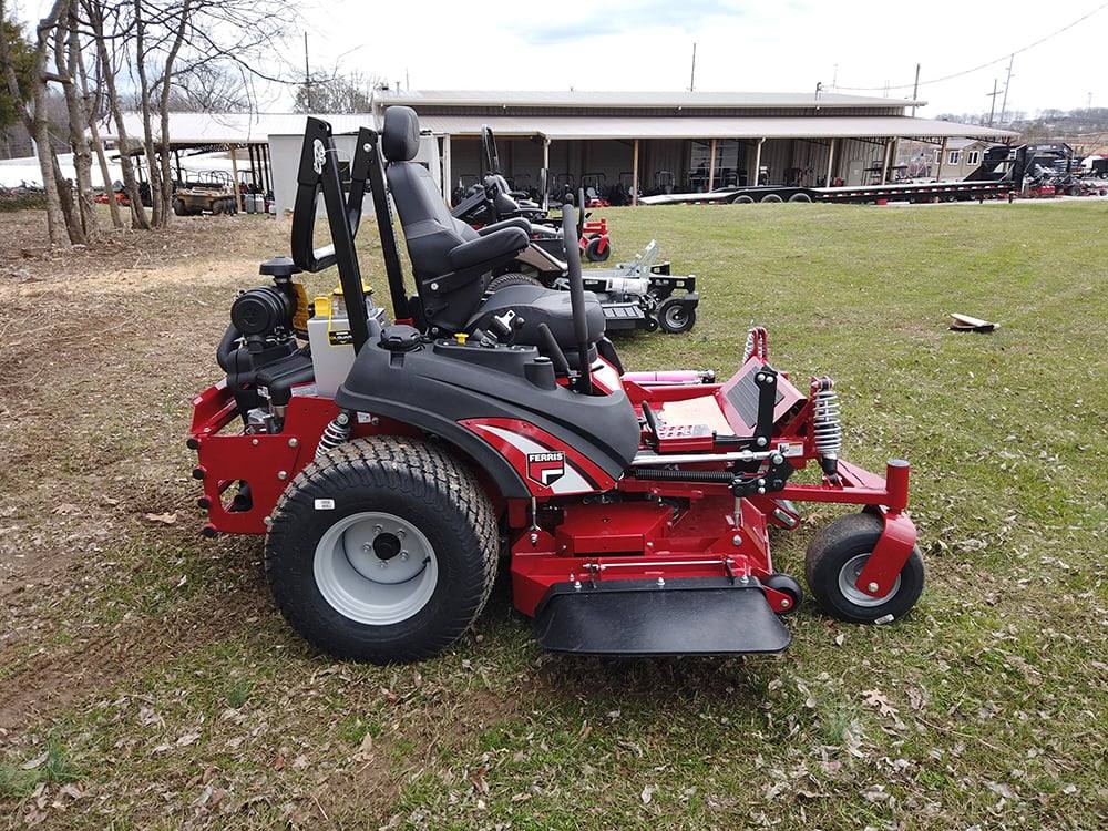 Ferris IS3200Z Zero Turn Mower 61" Stock 1