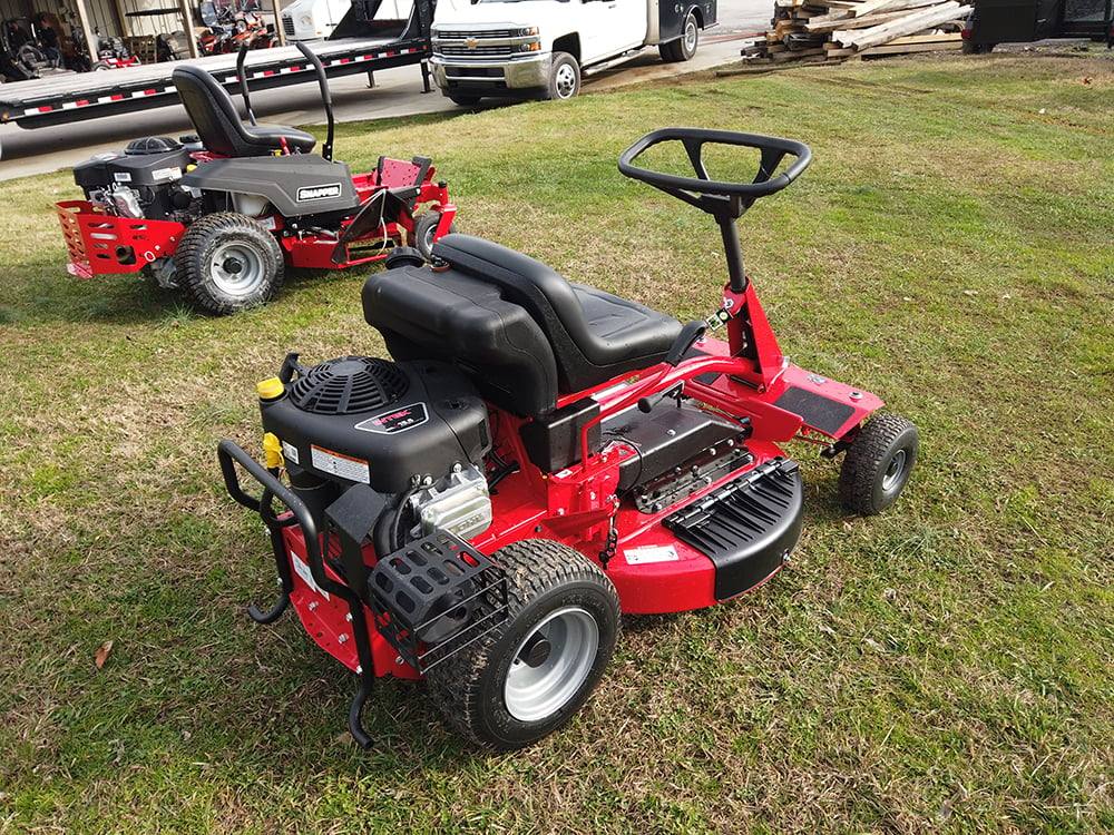 Snapper Classic 15.5 HP Stock Front Left