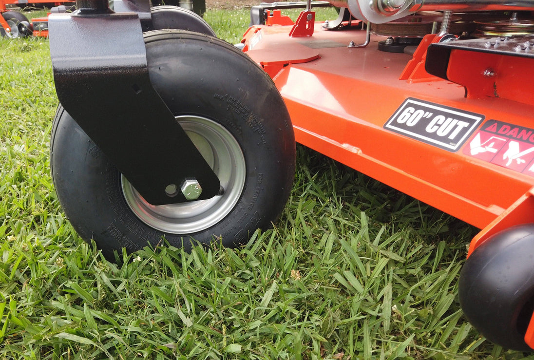 Jacobsen ZT900 2760KW Zero Turn Mower