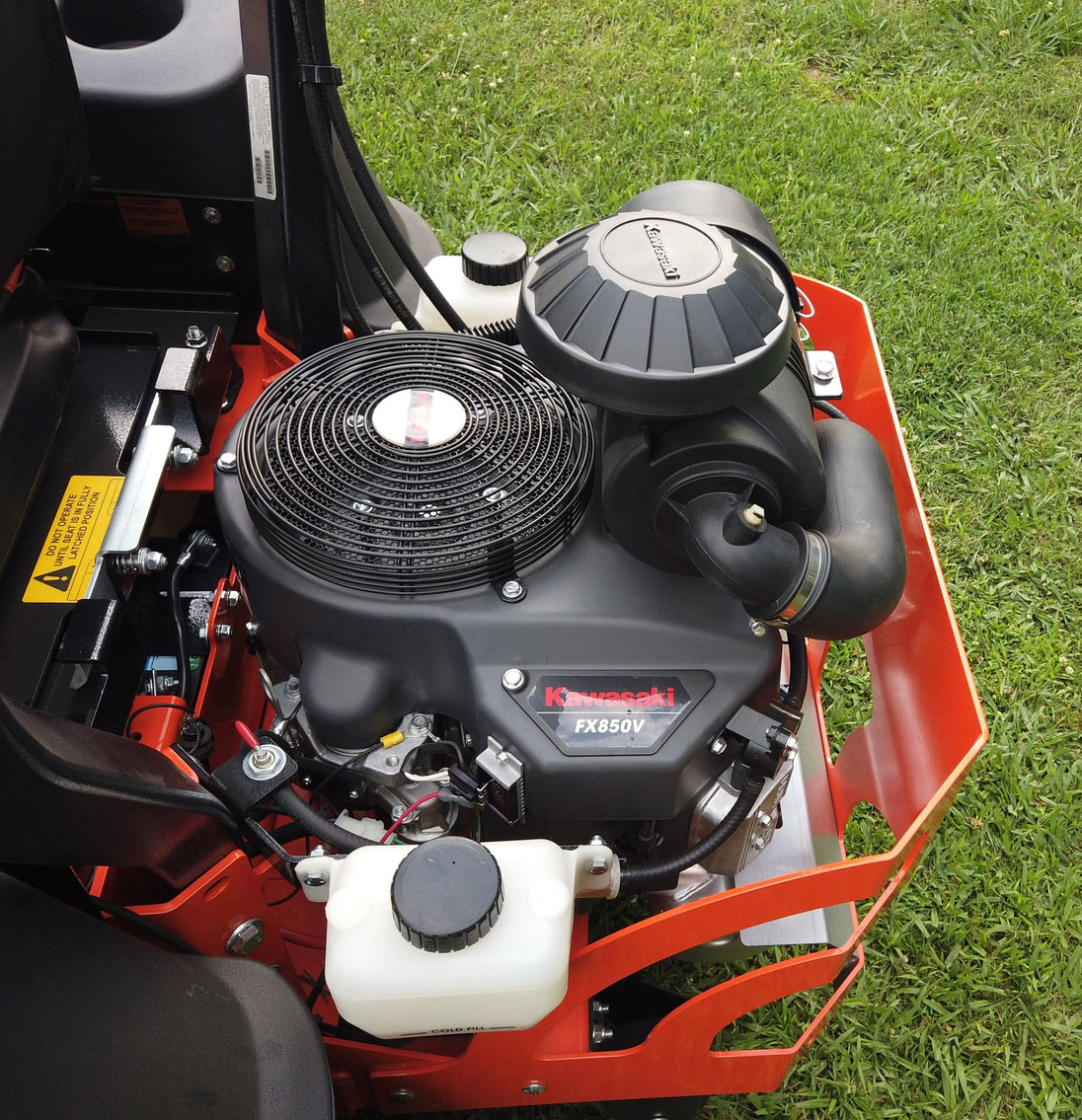 Jacobsen ZT900 2754KW Zero Turn Mower