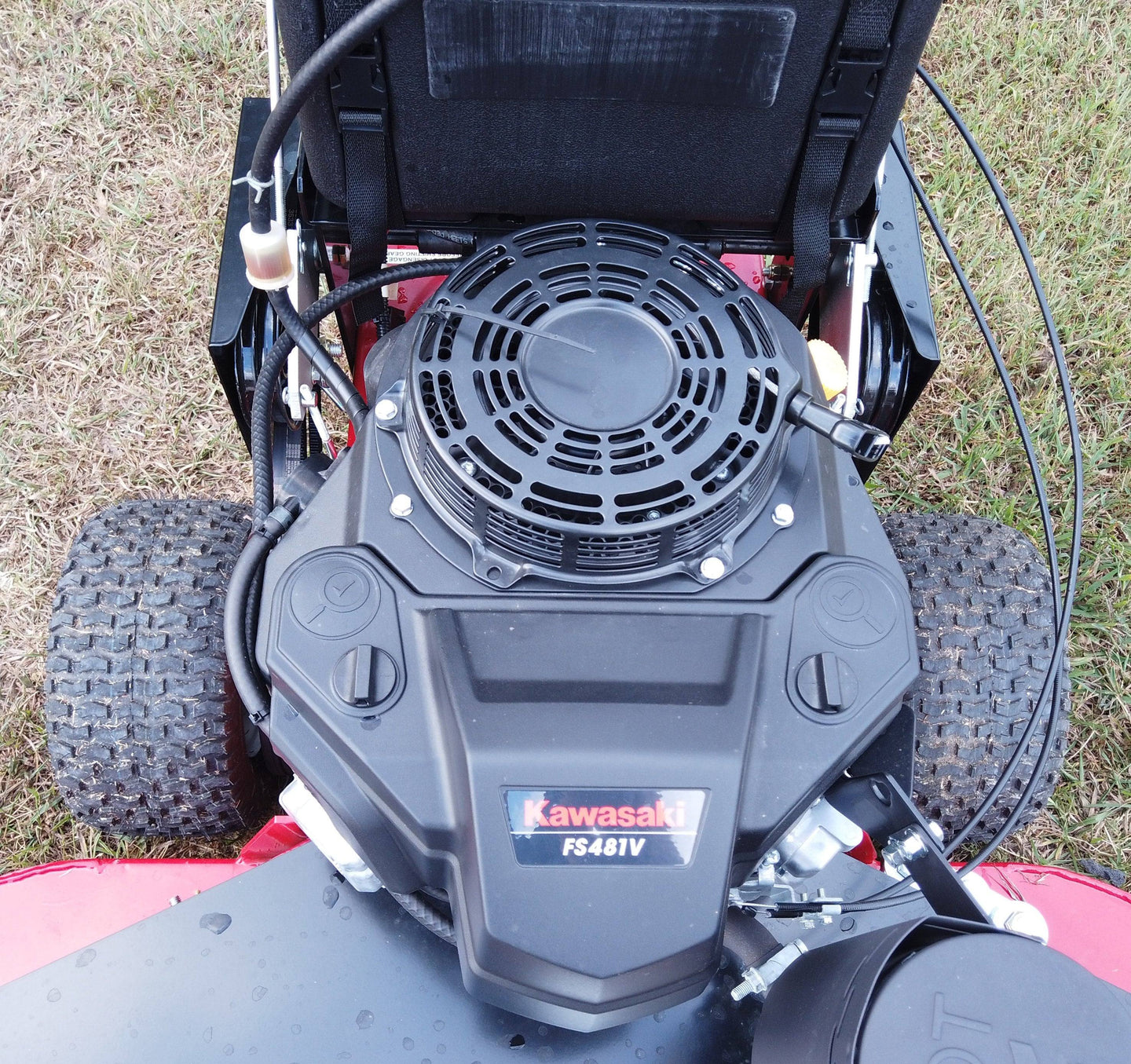 WorldLawn Hydro Walk Behind Mower Front Left