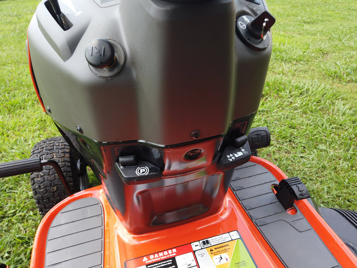 Husqvarna YTH24K48D Locking Diff Lawn Tractor Kohler 24HP