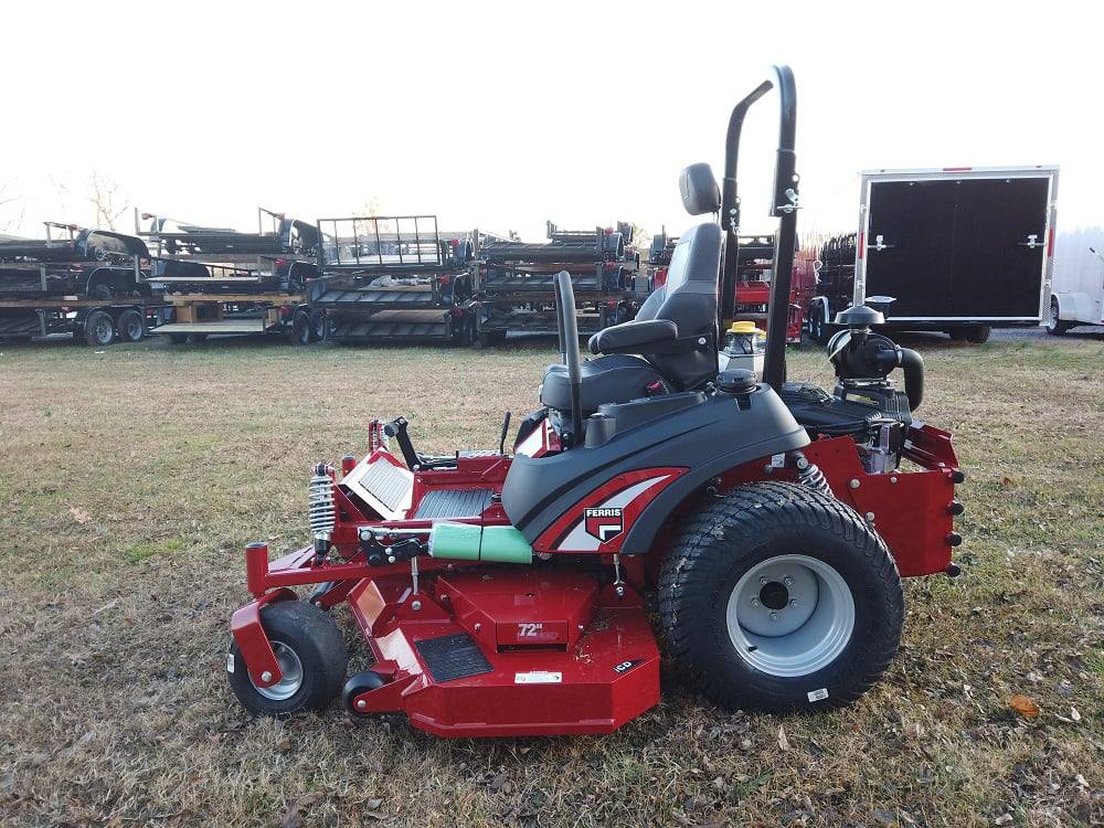 ISX� 3300 Zero Turn Mower Front right view