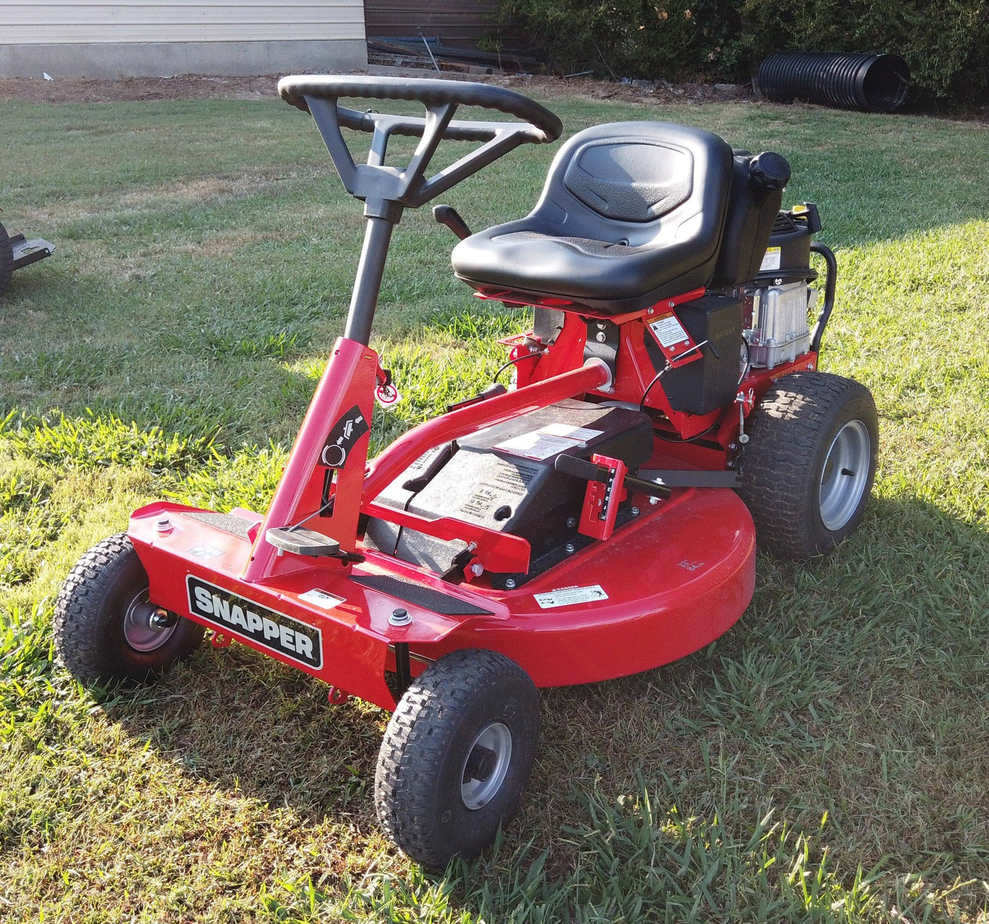 Snapper 2691405 Front angle view