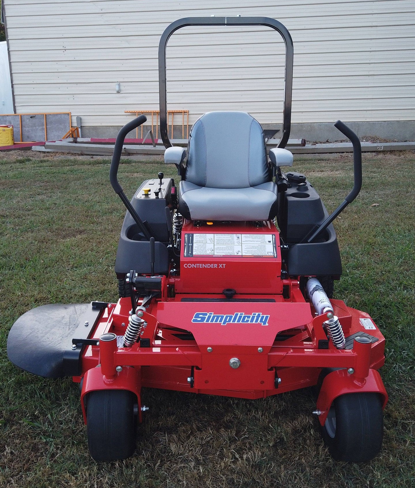 Simplicity 52" Contender 25 HP Briggs Zero Turn Mower