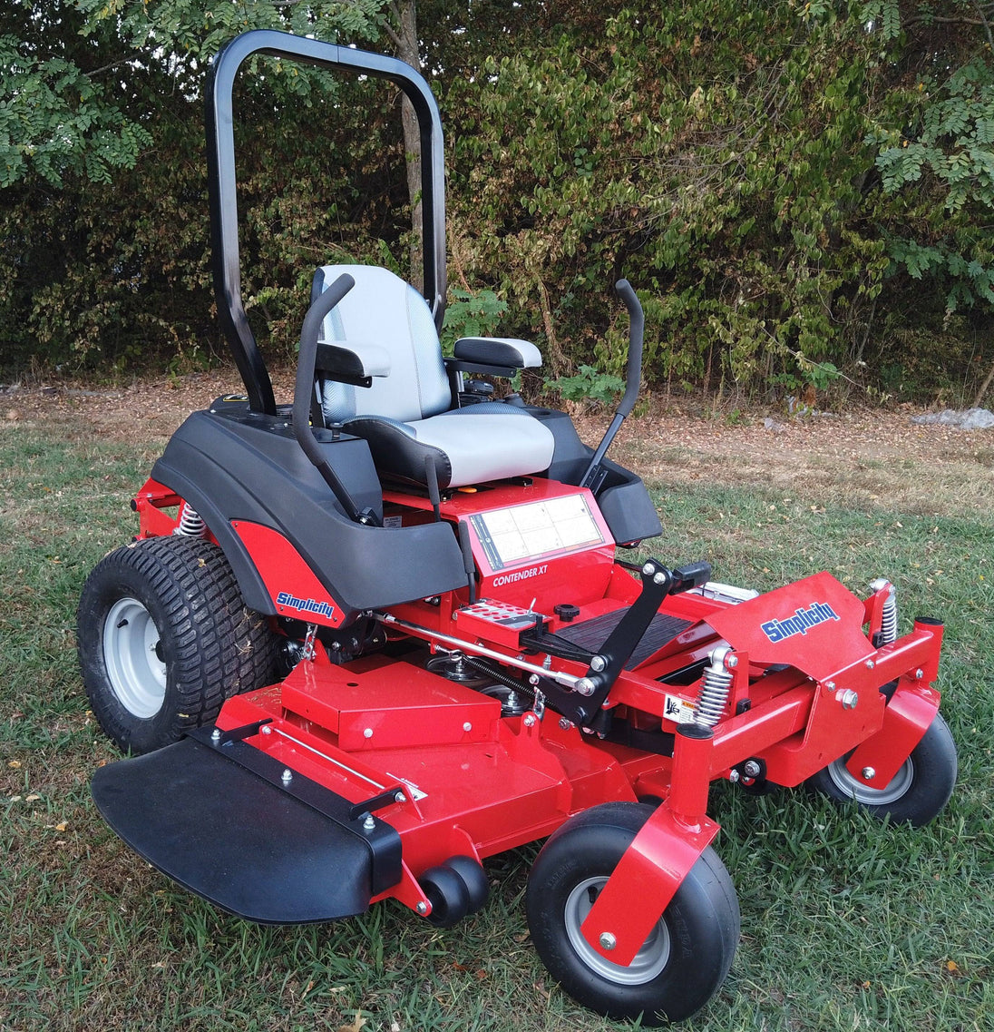 Simplicity 61" Zero Turn Mower Contender 25 HP Briggs Engine Front Right Angle