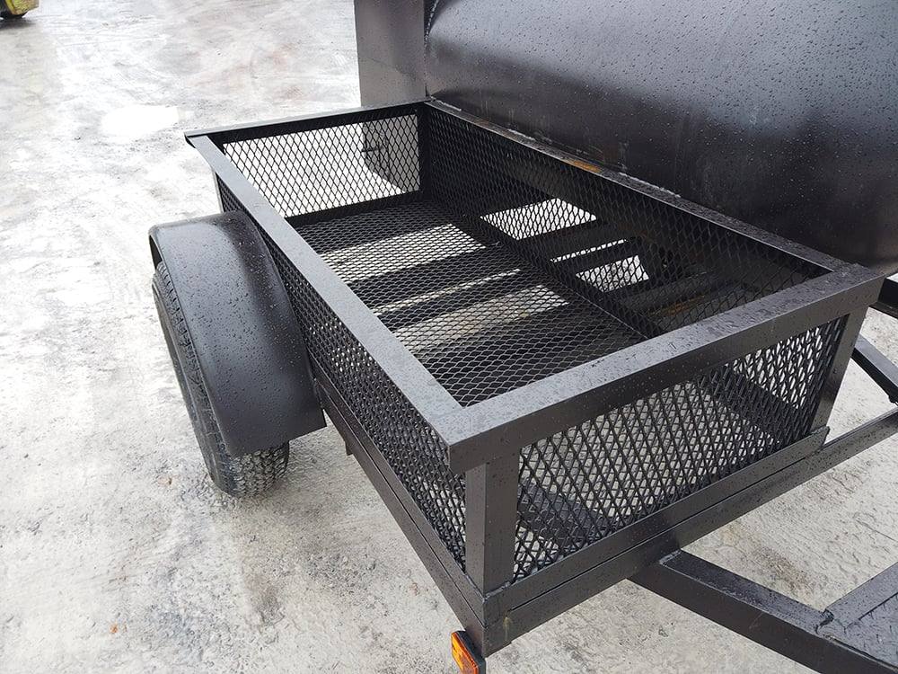 Smoker Trailer Pull Behind 5'x8' with Counter Weight Left