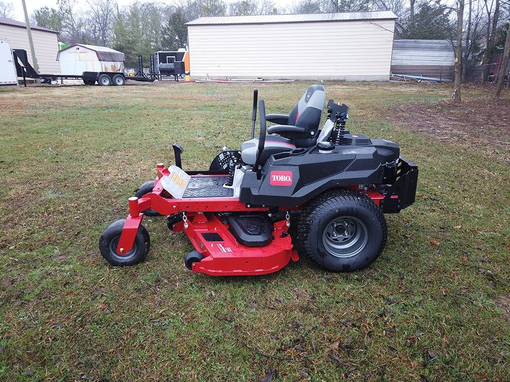 Toro 75212 TimeCutter HD Zero Turn Mower 54" Front Right