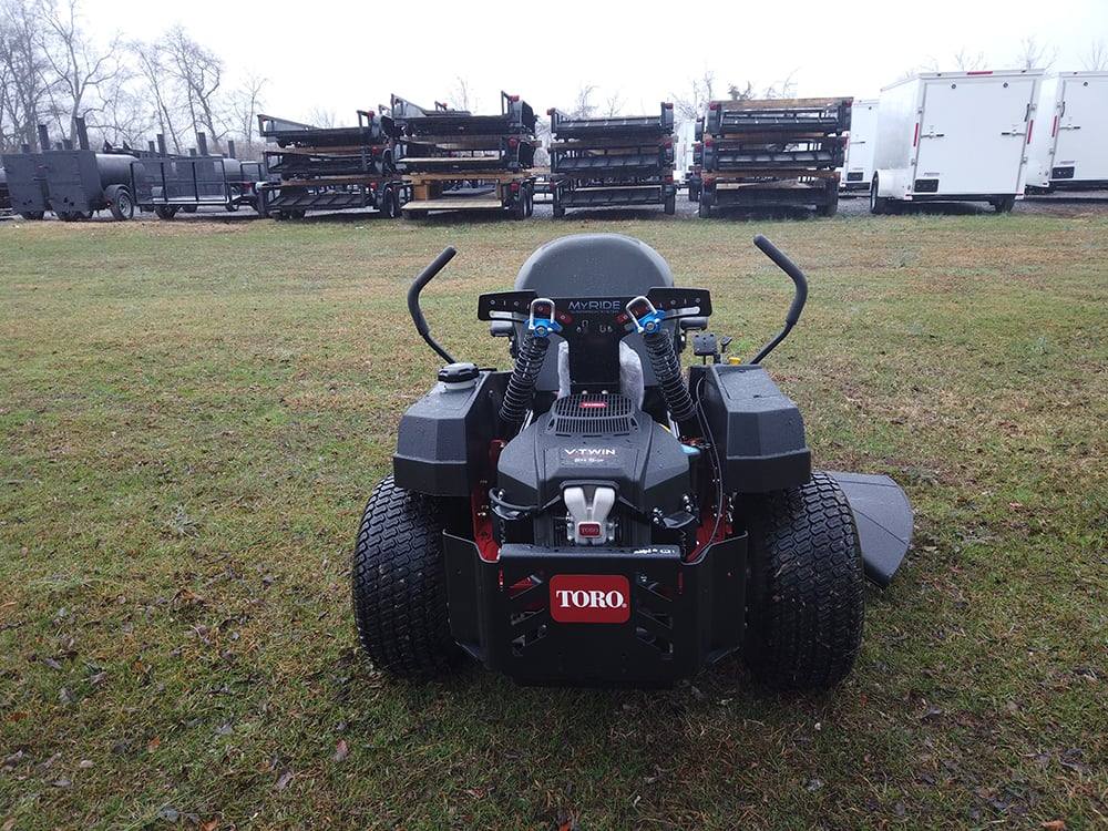 Toro 75212 TimeCutter HD Zero Turn Mower 54" Front Right