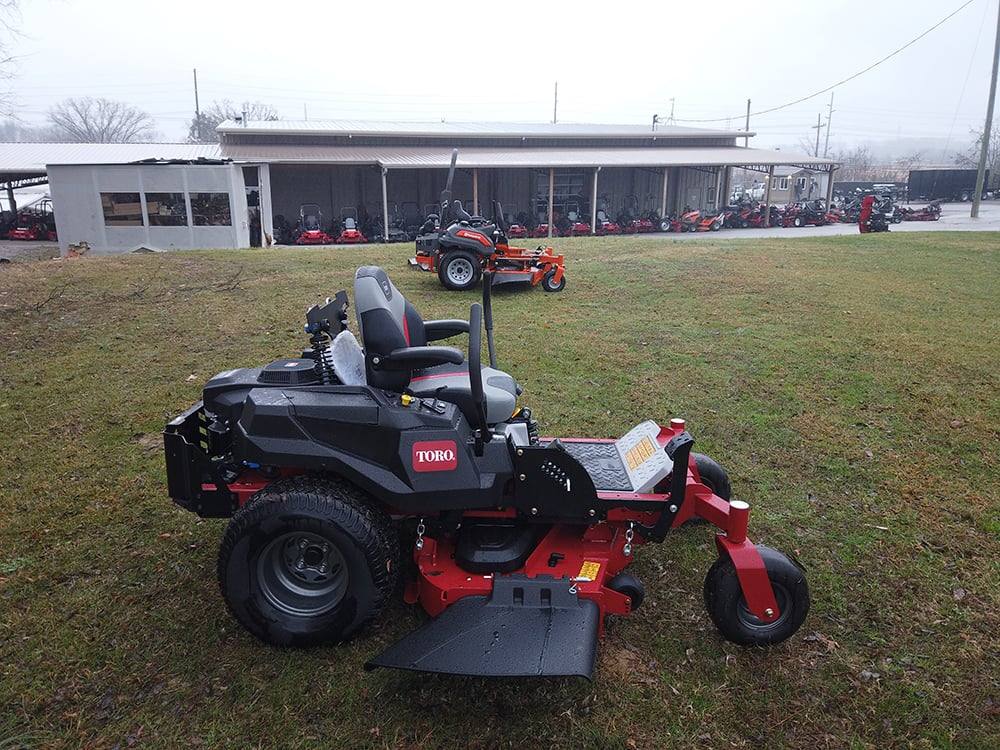 Toro 75212 TimeCutter HD Zero Turn Mower 54" Front Right