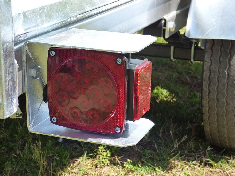 MMT5X7G-DUG 4.5'x7.5' Galvanized Utility Trailer�Drive-Up Gate�