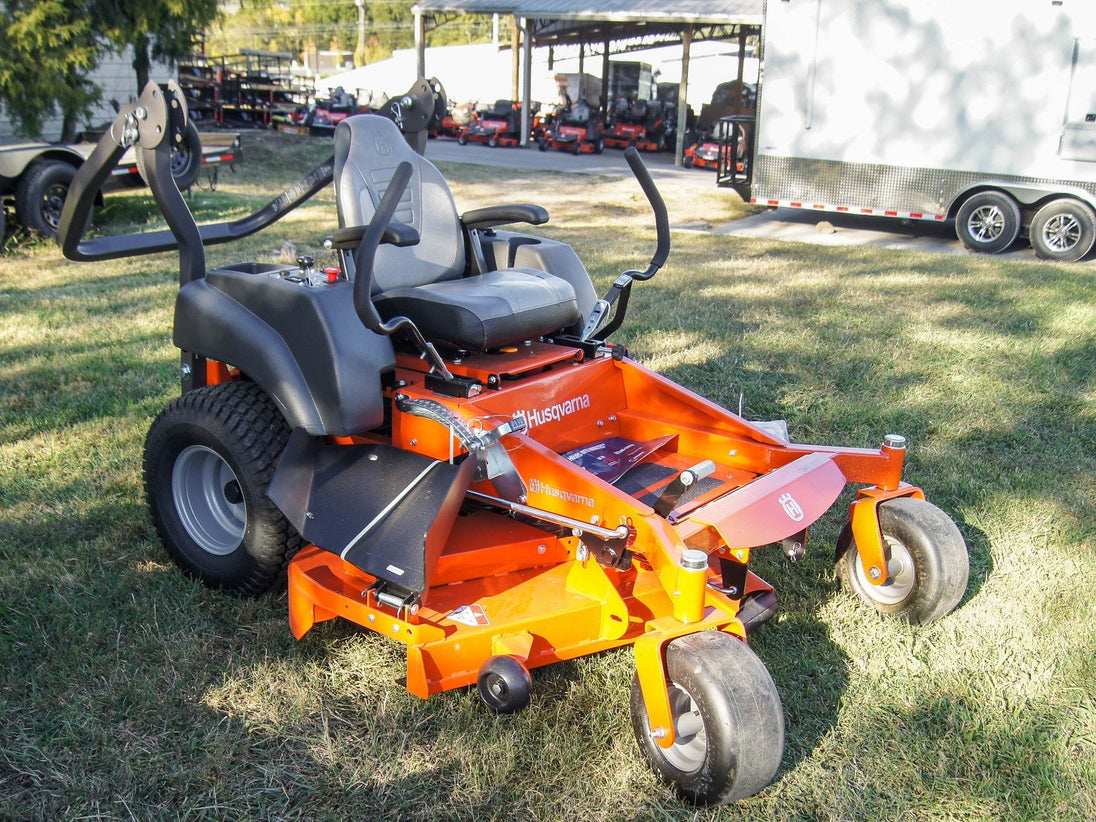 Husqvarna MZ61 Kawasaki with ROPS