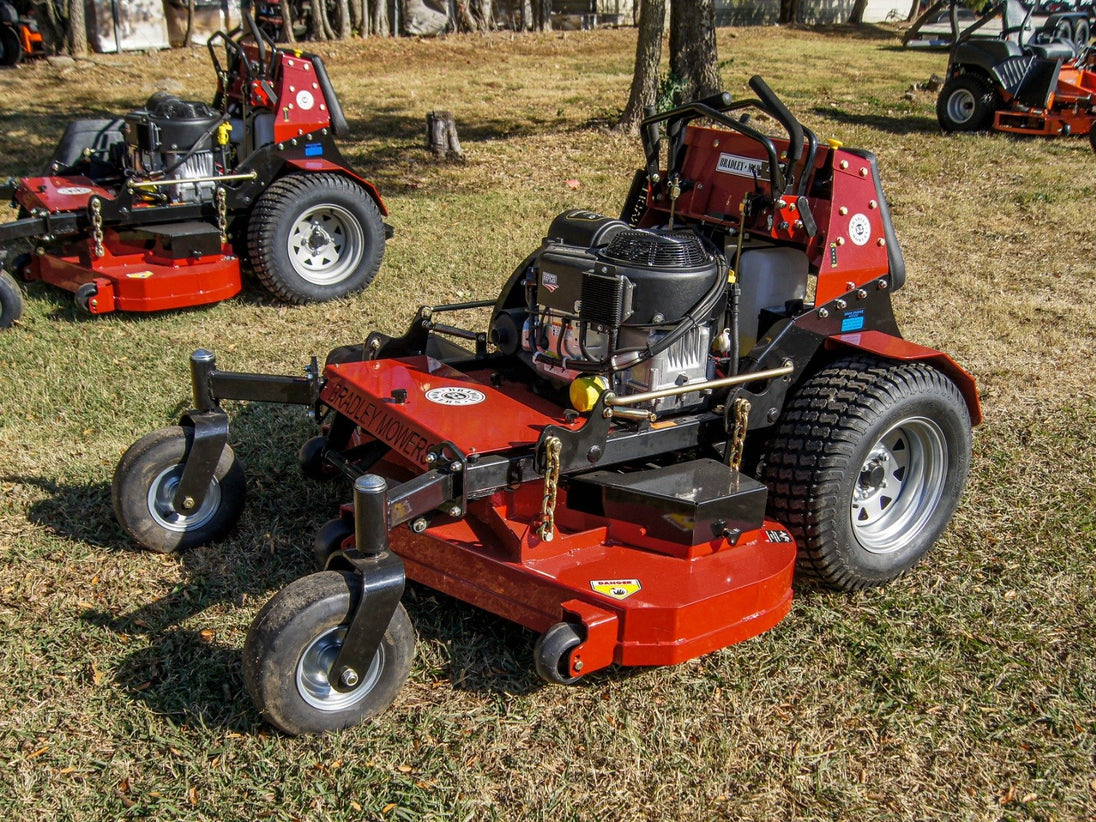 Bradley 52SC-BS27 52" Stand On Zero Turn Mower 27HP Briggs