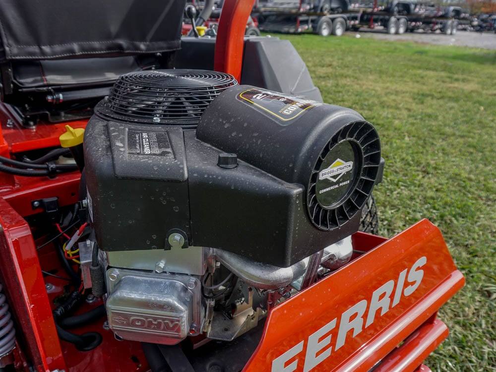 Ferris IS700Z Zero Turn Mower (5901919) with 61"