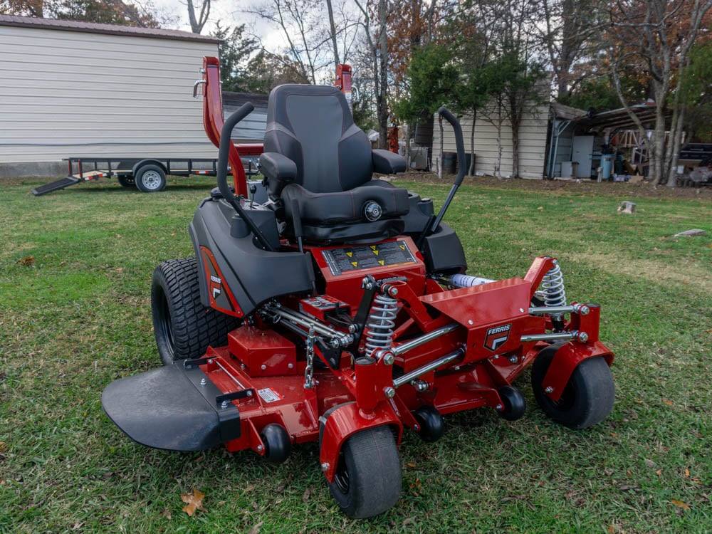 Ferris ISX2200 (5901923) 61" 28HP Vanguard EFI Zero Turn Mower