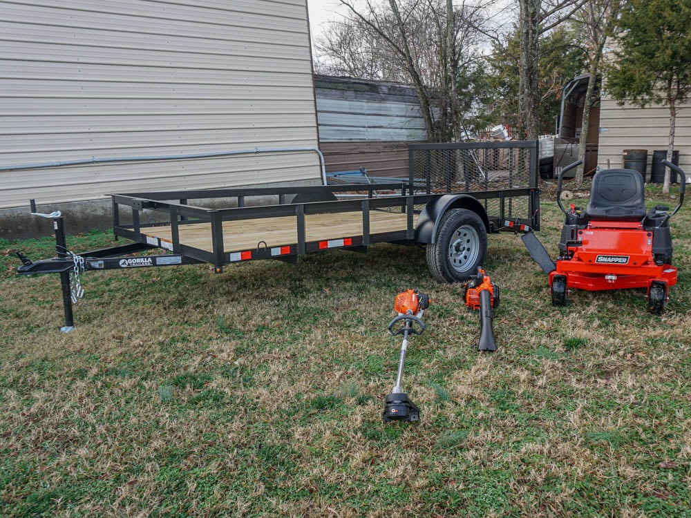 Snapper 2691499 36" Zero Turn Mower 5x10 Utility Echo Handhelds Package