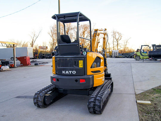 Kato 35V-5 Mini Excavator 8100lbs 23HP Yanmar Diesel