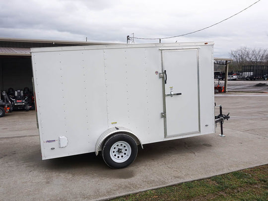 6'x12'  Enclosed V-Nose Trailer White Diamond Plate Floor Side Angle