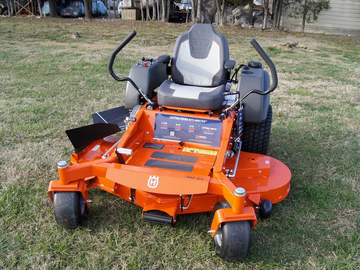 Husqvarna MZ61 61" Zero Turn Lawn Mower 24HP KAW (USED)