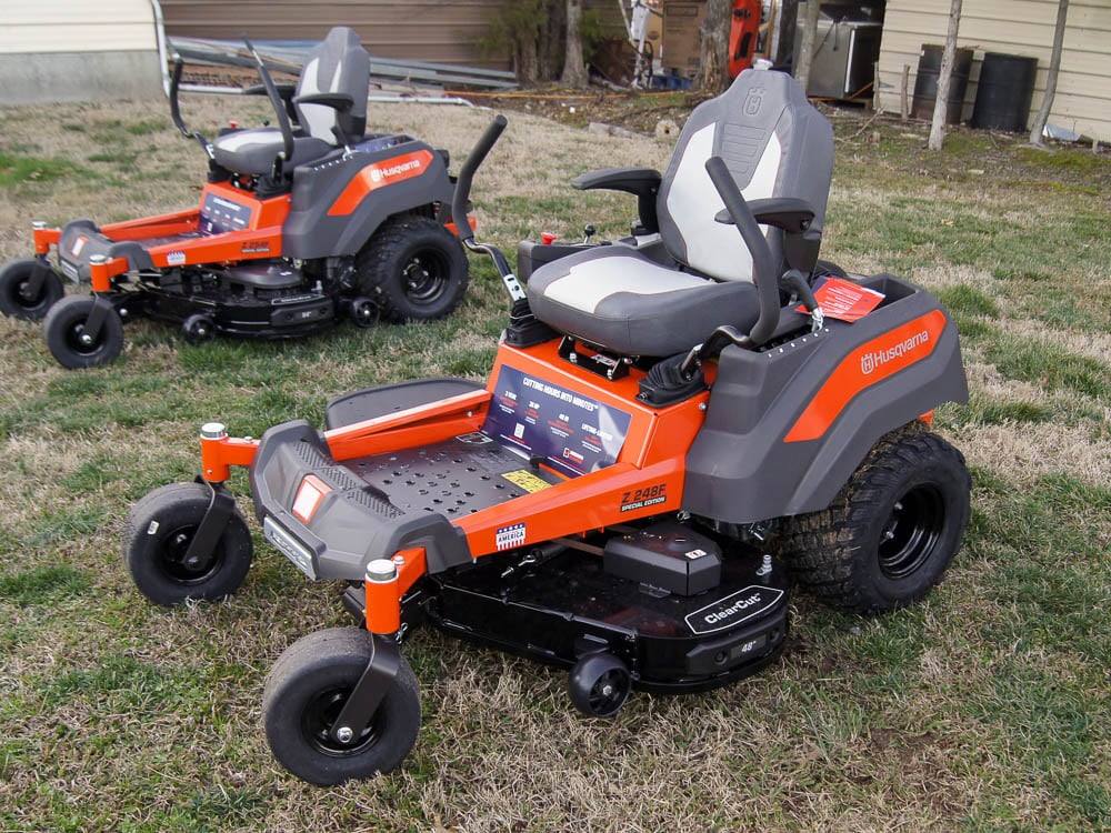 Husqvarna Z248F Prem. Special Edition Zero Turn Mower 26HP KOH