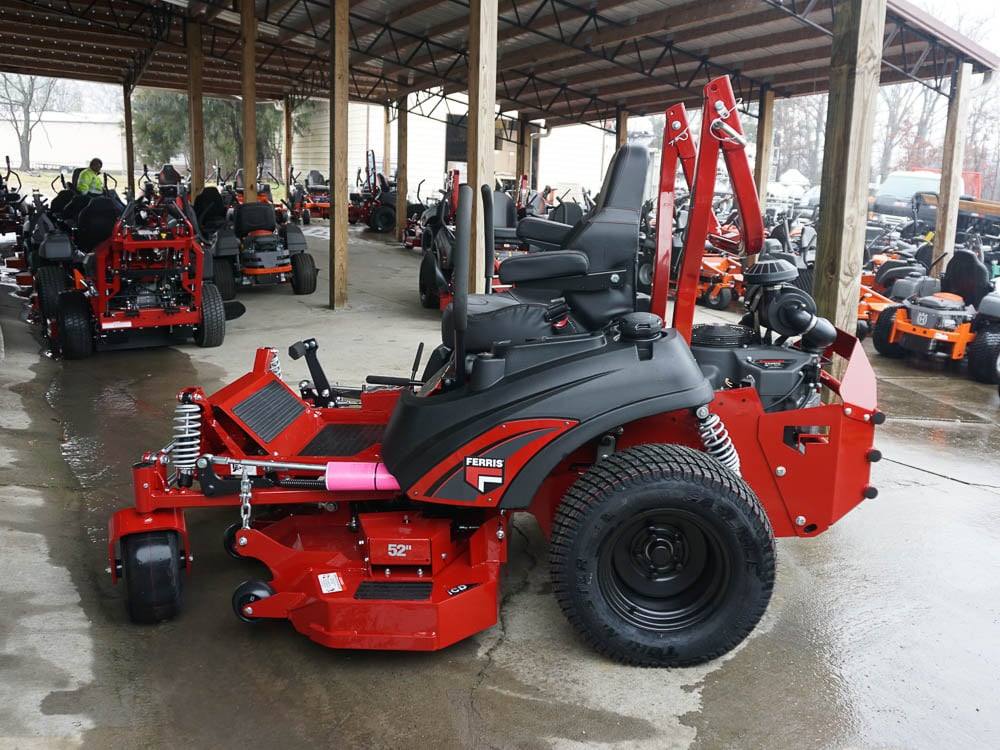 Ferris 52" ISX2200 (5902025) 25.5HP Kawasaki Zero Turn Mower Front