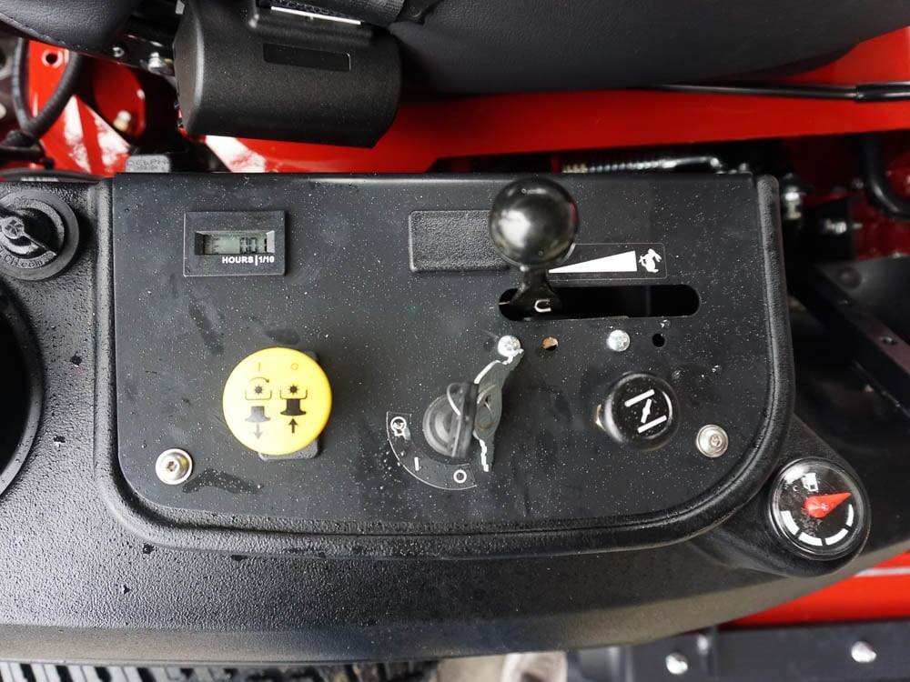 Ferris 61" ISX2200 (5902026) - 25.5HP Kawasaki Zero Turn Mower Front Angle