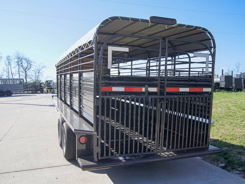 20ft Gooseneck Livestock Trailer Rubber Floor and Canvas Top (2) 7K Axles