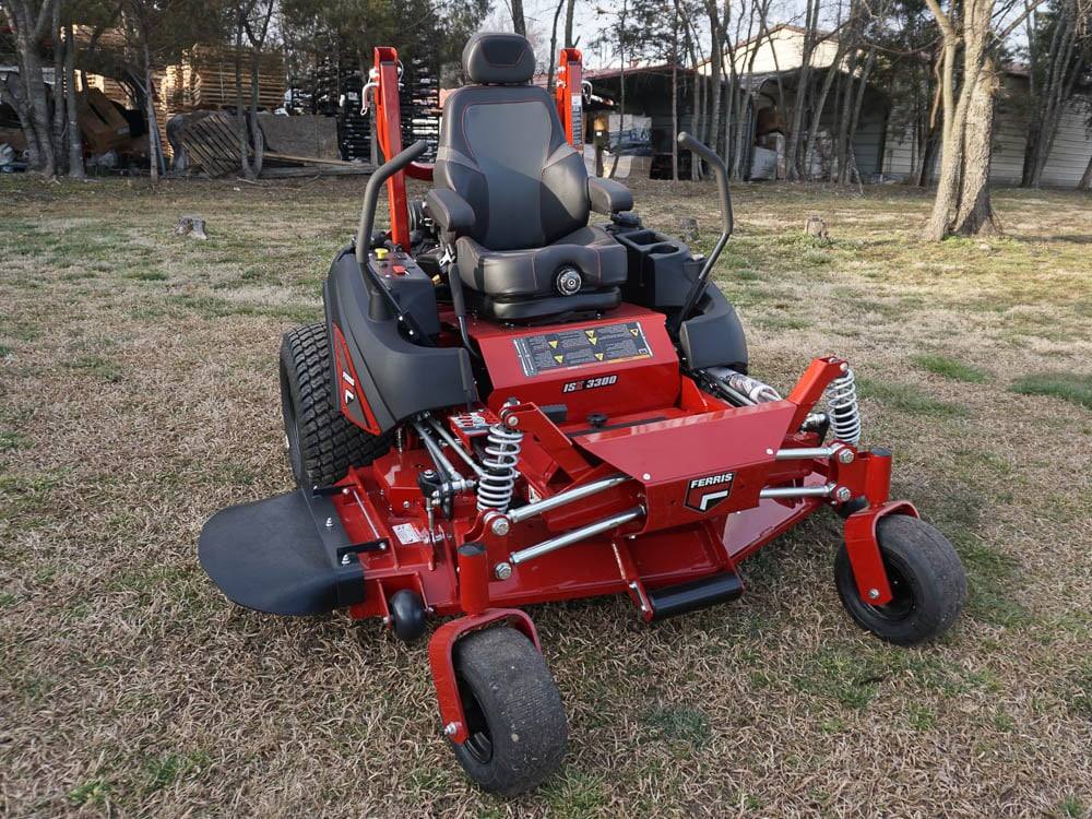 Ferris 61" ISX3300 (5902031) 38.5HP Kawasaki EFI Zero Turn Mower Front