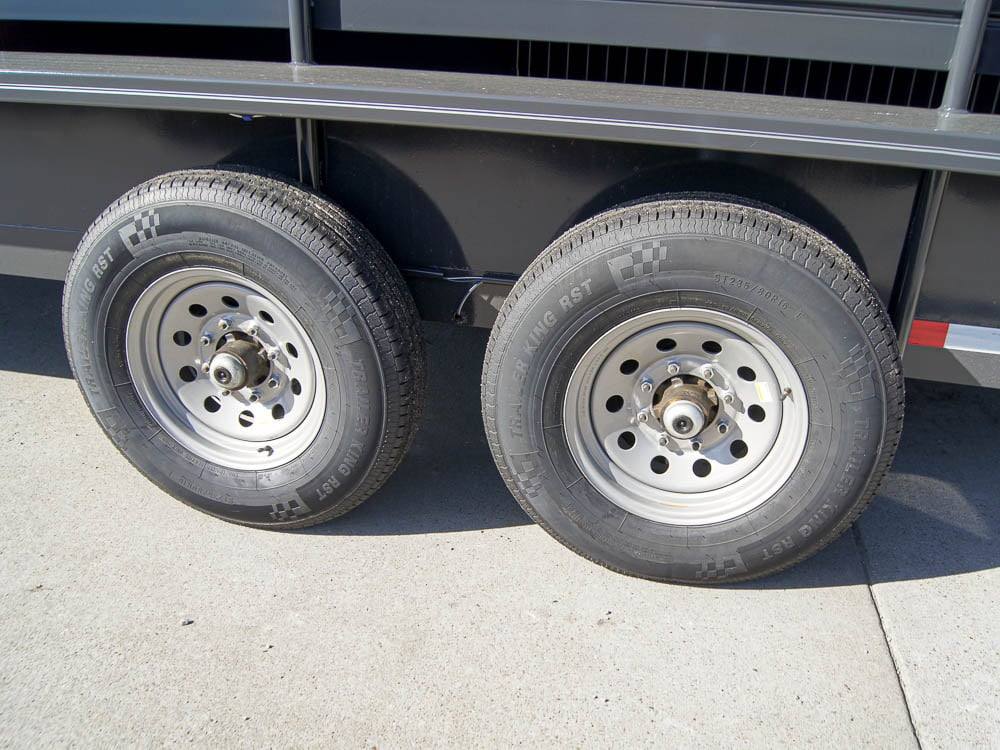 20ft Gooseneck Livestock Trailer Rubber Floor and Canvas Top (2) 7K Axles