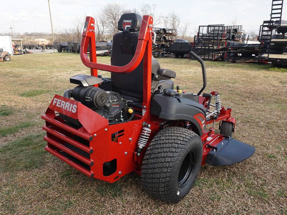 Ferris 61" ISX3300 (5902031) 38.5HP Kawasaki EFI Zero Turn Mower Front