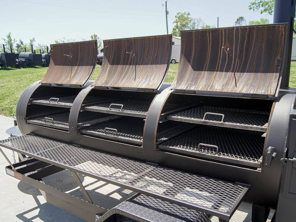 330 Gallon Pull Behind BBQ Smoker with Round Charcoal Grill 3500lb Axl