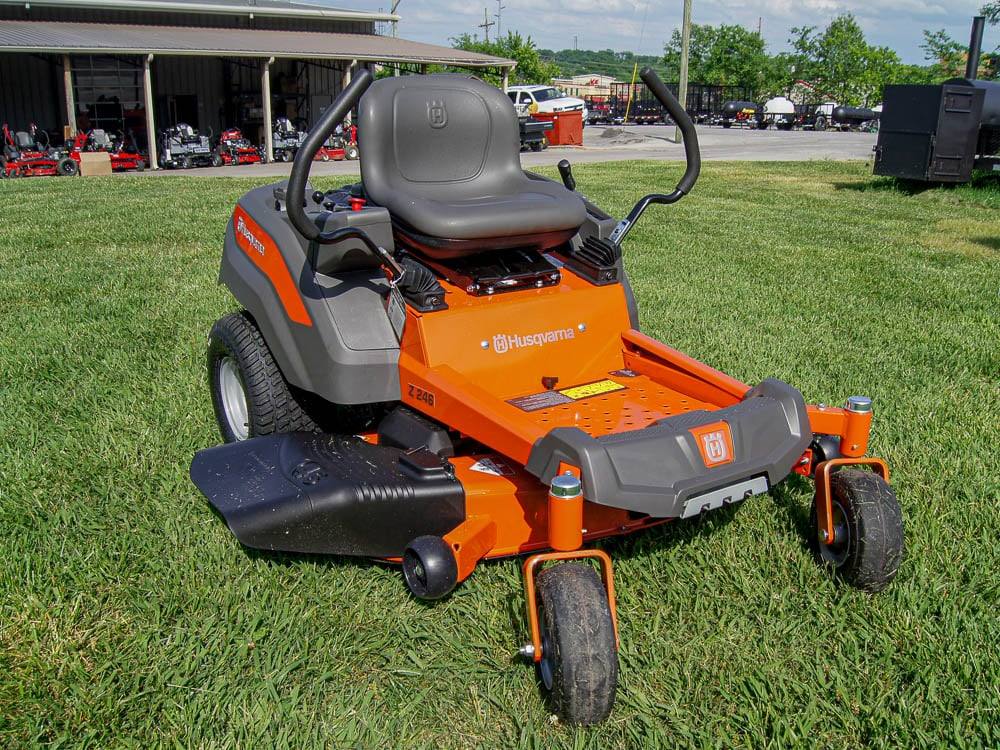 Husqvarna Z246 46" Zero Turn Mower 21HP Husq Engine