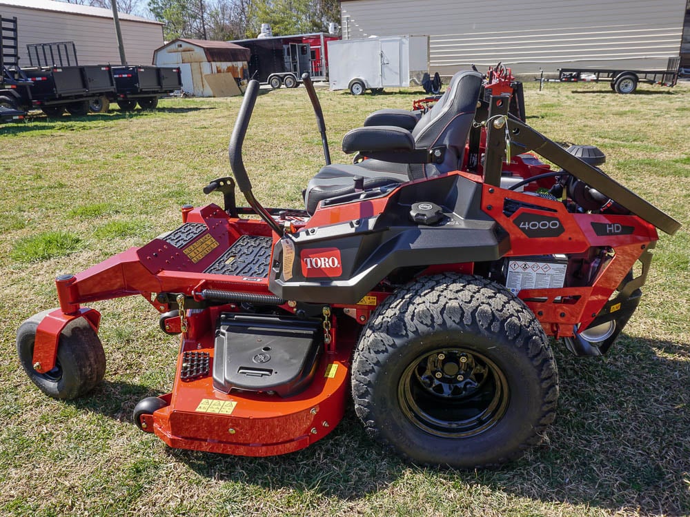 Toro 4000 Series Zero Turn Mower Front right